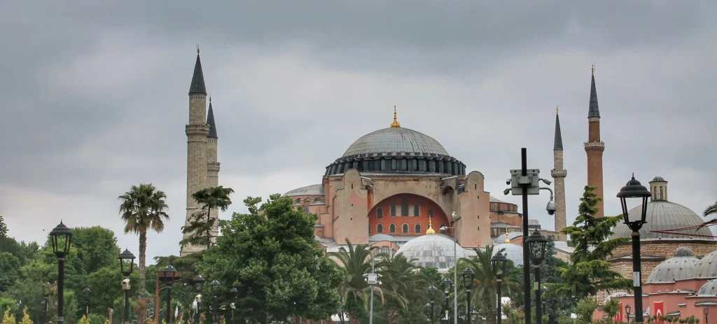 Santa Sofía en Estambul, una joya arquitectónica entre dos mundos