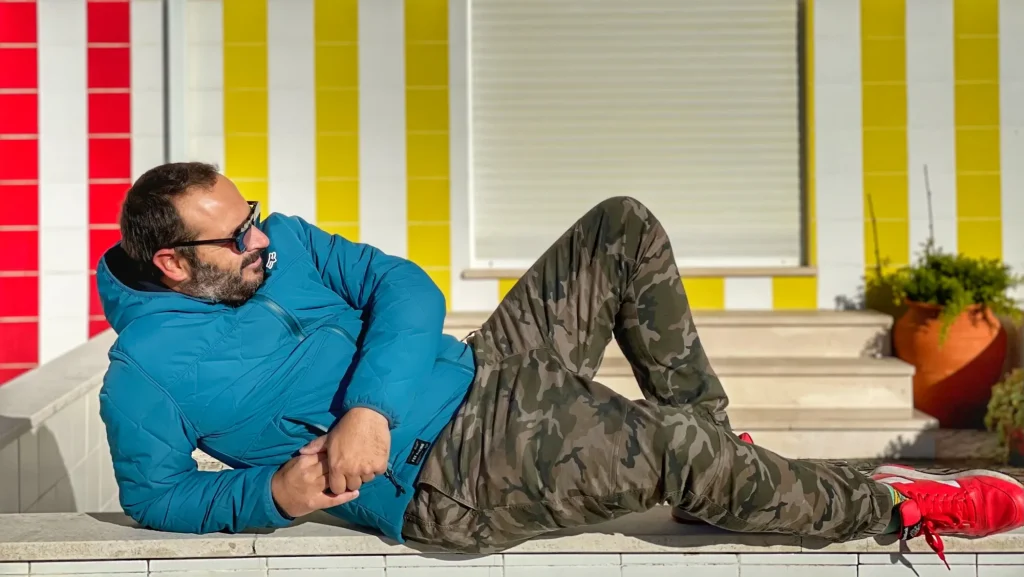 Casas de colores en Costa Nova, un imprescindible en tu ruta por Portugal en autocaravana