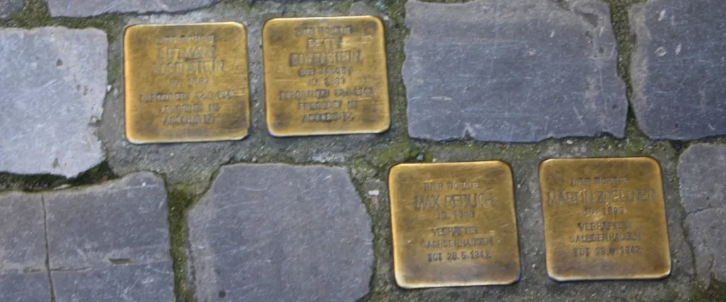 Stolpersteine en Berlín, homenaje con nombre propio a las víctimas del Holocausto
