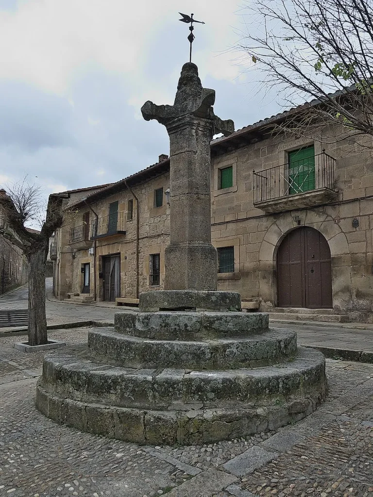 Rollo de justicia en la Plazuela de Vinuesa, un rincón con historia en Soria
